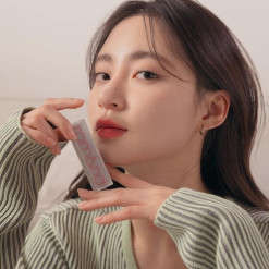 Son Romand Zero Gram Matte Lipstick 05