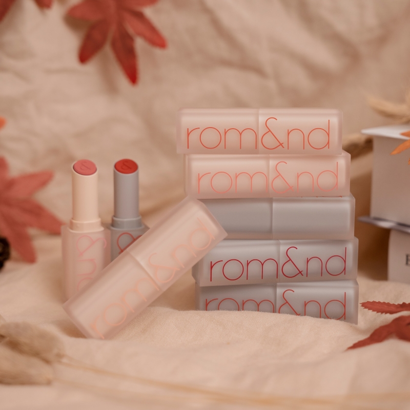 Son thỏi Romand New Zero Matte Lipstick siêu lì, nhẹ môi